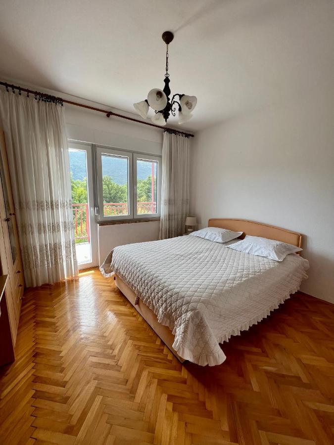 Apartament Green Valley Omiš Exteriör bild