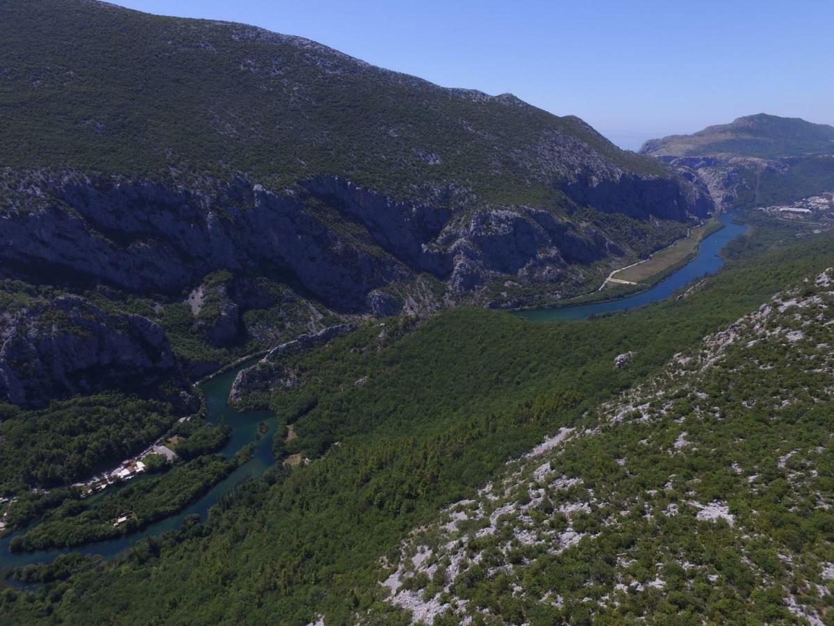 Apartament Green Valley Omiš Exteriör bild