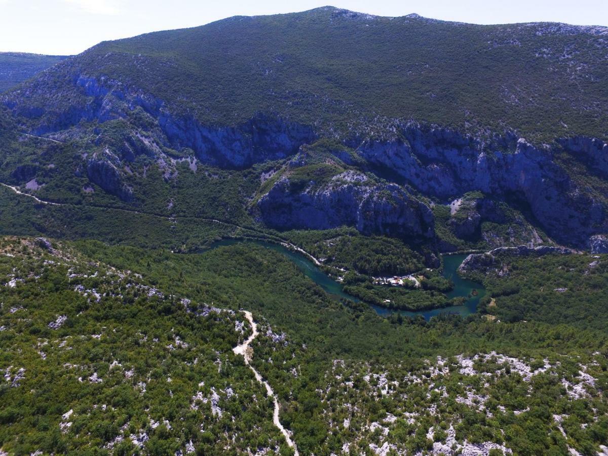 Apartament Green Valley Omiš Exteriör bild